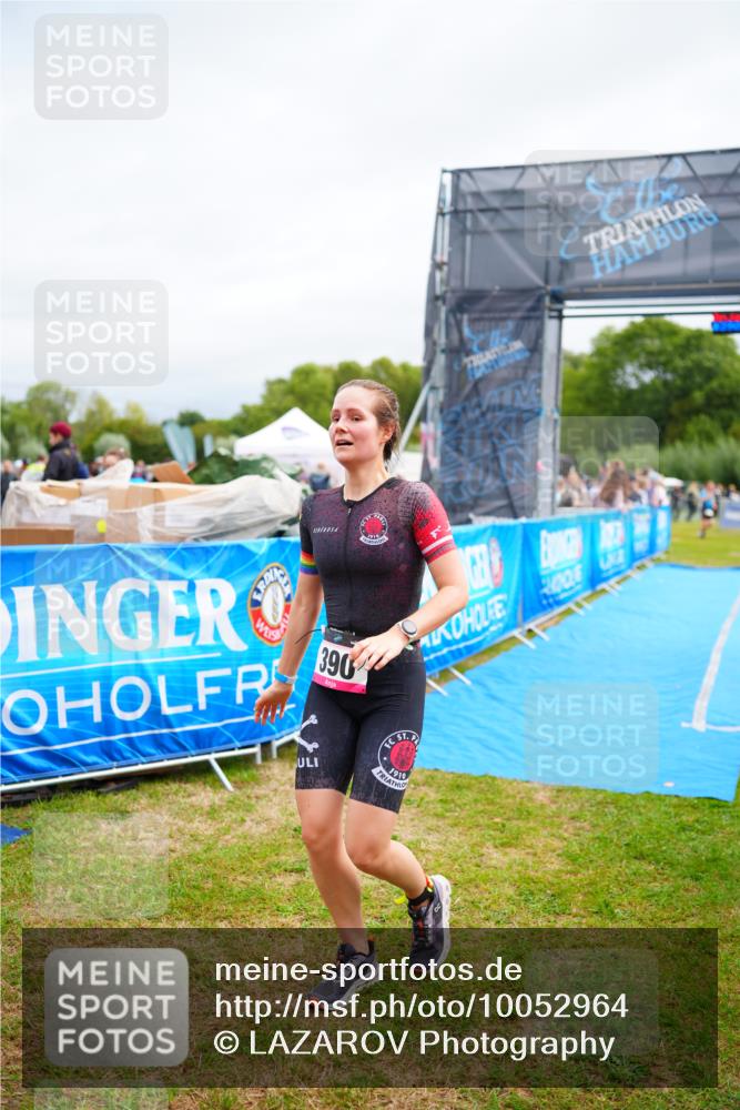30.08.2026 - Elbe Triathlon Hamburg LAZAROV Photography http://msf.ph/oto/10052964 30.08.2026 10:47:42 Ziel 390 meine-sportfotos.de