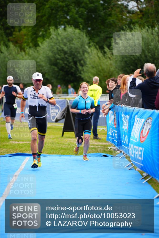 30.08.2026 - Elbe Triathlon Hamburg LAZAROV Photography http://msf.ph/oto/10053023 30.08.2026 10:48:24 Ziel 274, 361, 470 meine-sportfotos.de
