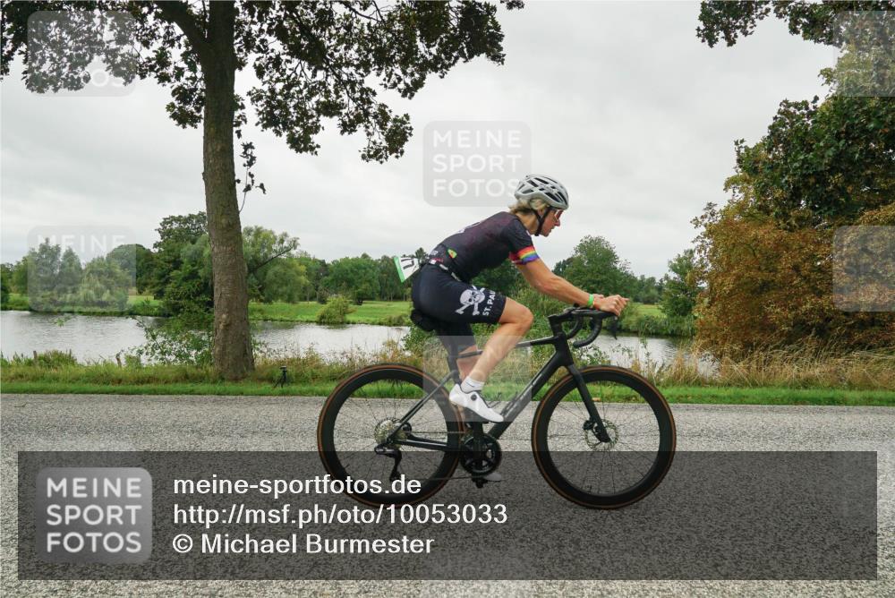 30.08.2026 - Elbe Triathlon Hamburg Michael Burmester http://msf.ph/oto/10053033 30.08.2026 10:22:34 Radfahren 791, 903, 977 meine-sportfotos.de