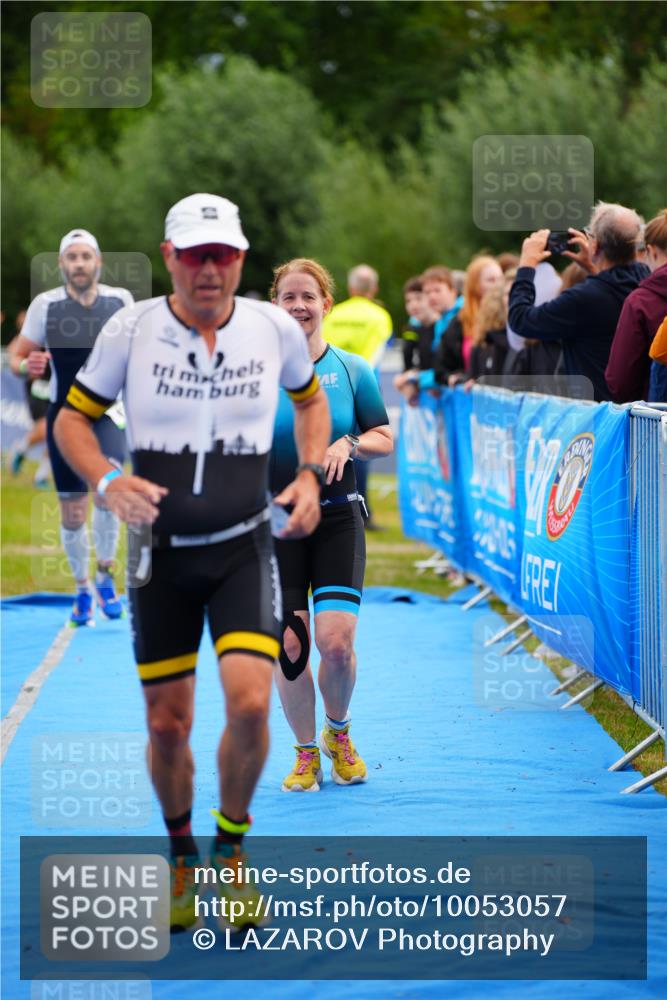 30.08.2026 - Elbe Triathlon Hamburg LAZAROV Photography http://msf.ph/oto/10053057 30.08.2026 10:48:27 Ziel 274, 361, 470 meine-sportfotos.de