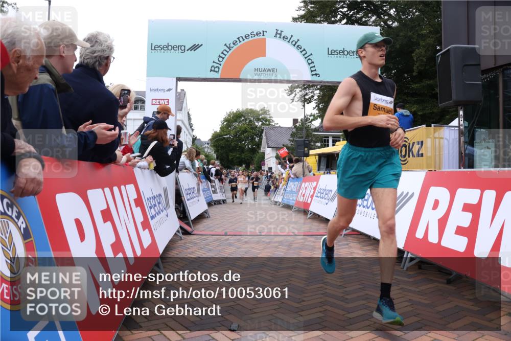 30.08.2026 - Blankeneser Heldenlauf Lena Gebhardt http://msf.ph/oto/10053061 30.08.2026 12:03:31 Ziel 2457, 2552, 2653, 2759, 2836, 2872 meine-sportfotos.de