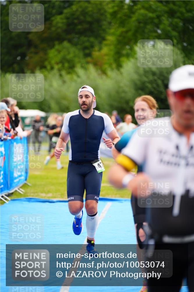 30.08.2026 - Elbe Triathlon Hamburg LAZAROV Photography http://msf.ph/oto/10053074 30.08.2026 10:48:29 Ziel 274, 361, 470 meine-sportfotos.de