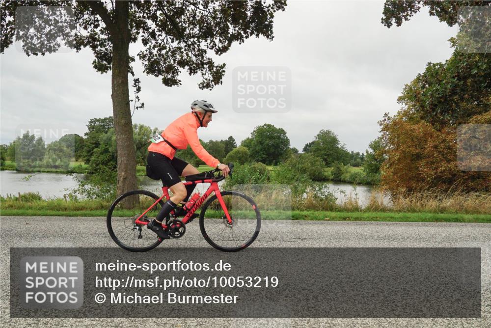 30.08.2026 - Elbe Triathlon Hamburg Michael Burmester http://msf.ph/oto/10053219 30.08.2026 10:27:15 Radfahren 729, 734, 860, 861, 982 meine-sportfotos.de