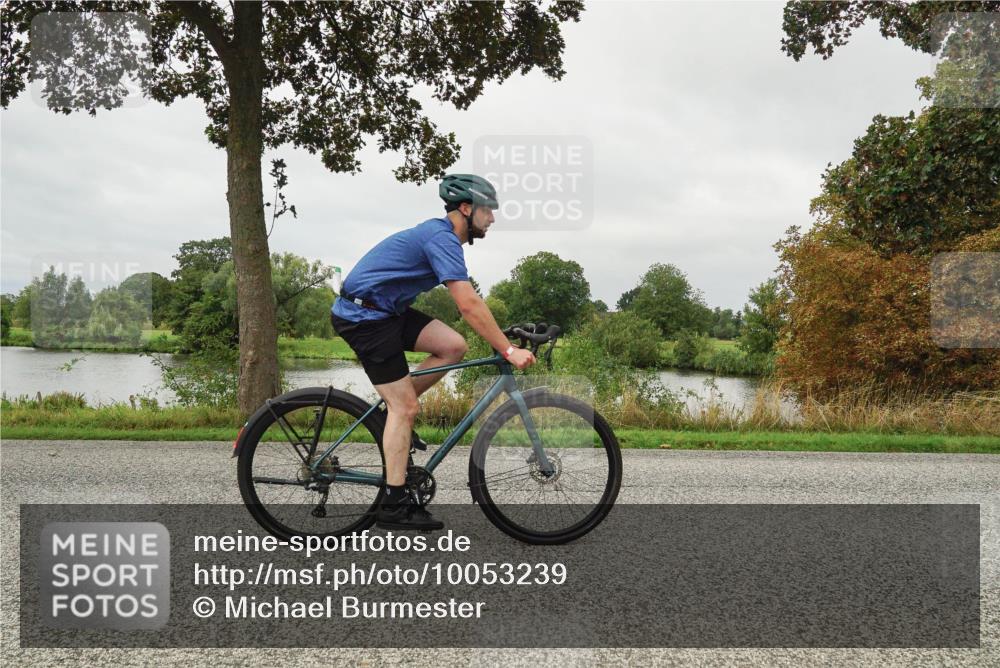 30.08.2026 - Elbe Triathlon Hamburg Michael Burmester http://msf.ph/oto/10053239 30.08.2026 10:27:34 Radfahren 514, 749, 859, 927 meine-sportfotos.de