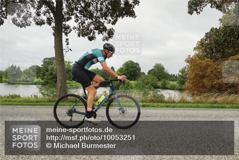 30.08.2026 - Elbe Triathlon Hamburg Michael Burmester http://msf.ph/oto/10053251 30.08.2026 10:27:50 Radfahren 690, 713, 855 meine-sportfotos.de