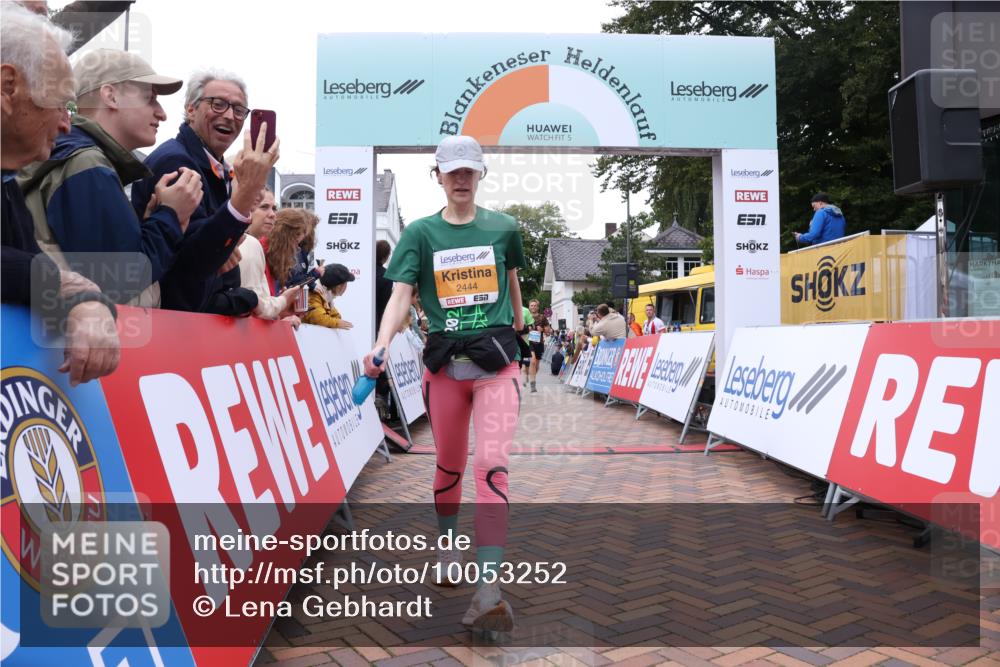 30.08.2026 - Blankeneser Heldenlauf Lena Gebhardt http://msf.ph/oto/10053252 30.08.2026 12:03:54 Ziel 2172, 2281, 2444, 2460, 4174, 4185 meine-sportfotos.de