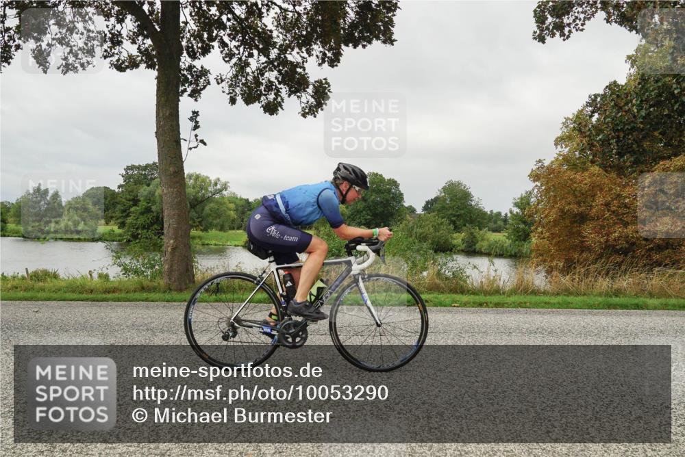 30.08.2026 - Elbe Triathlon Hamburg Michael Burmester http://msf.ph/oto/10053290 30.08.2026 10:28:30 Radfahren 395, 714, 789, 854, 896, 979 meine-sportfotos.de