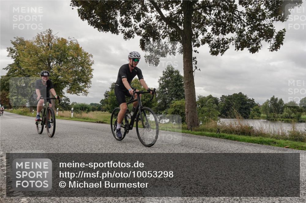 30.08.2026 - Elbe Triathlon Hamburg Michael Burmester http://msf.ph/oto/10053298 30.08.2026 10:46:48 Radfahren 797, 838, 925, 1058, 1154, 1227 meine-sportfotos.de