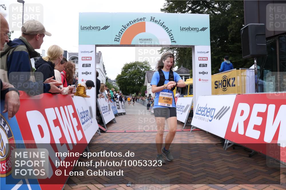 30.08.2026 - Blankeneser Heldenlauf Lena Gebhardt http://msf.ph/oto/10053323 30.08.2026 12:04:01 Ziel 2460, 2682, 4174 meine-sportfotos.de