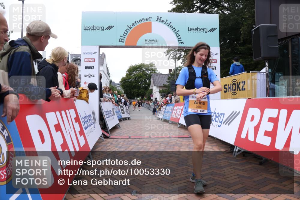 30.08.2026 - Blankeneser Heldenlauf Lena Gebhardt http://msf.ph/oto/10053330 30.08.2026 12:04:02 Ziel 2460, 2682, 4174 meine-sportfotos.de