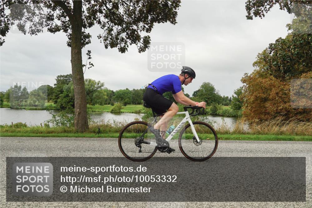 30.08.2026 - Elbe Triathlon Hamburg Michael Burmester http://msf.ph/oto/10053332 30.08.2026 10:28:53 Radfahren 849, 1093, 1097 meine-sportfotos.de