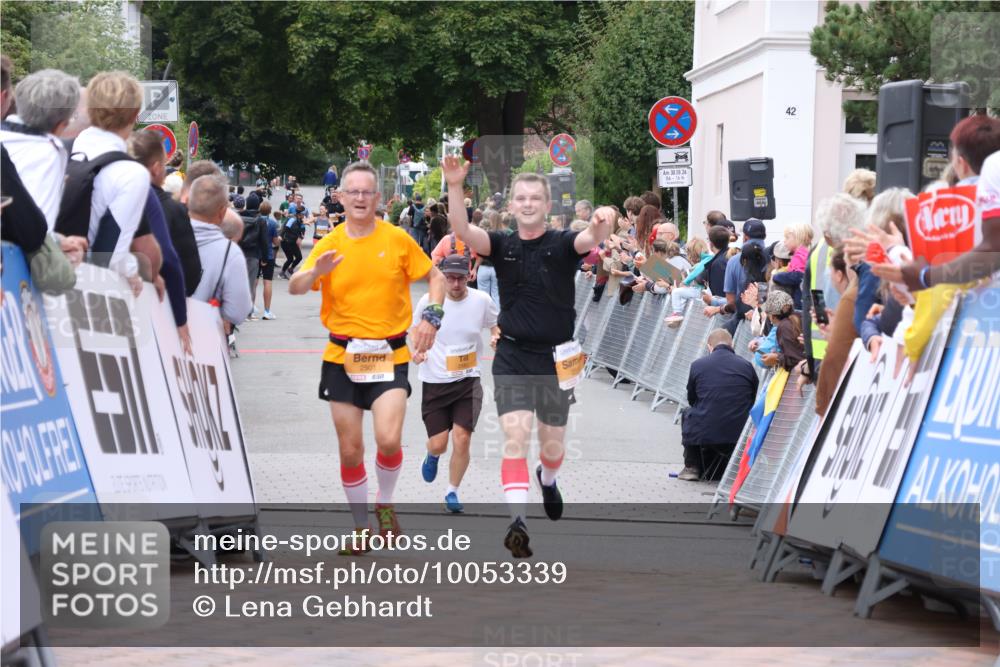 30.08.2026 - Blankeneser Heldenlauf Lena Gebhardt http://msf.ph/oto/10053339 30.08.2026 12:04:08 Ziel 2352, 2501 meine-sportfotos.de