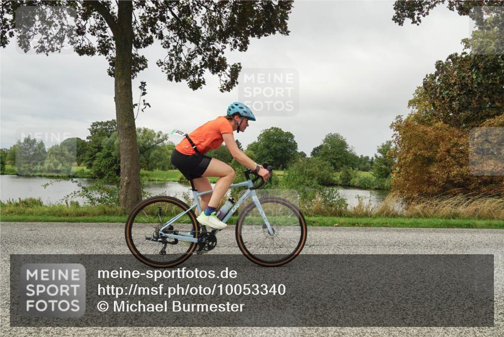 30.08.2026 - Elbe Triathlon Hamburg Michael Burmester http://msf.ph/oto/10053340 30.08.2026 10:29:04 Radfahren 902, 923, 1052, 1060 meine-sportfotos.de
