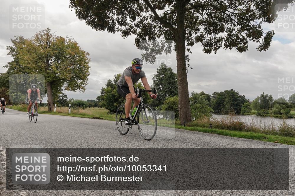 30.08.2026 - Elbe Triathlon Hamburg Michael Burmester http://msf.ph/oto/10053341 30.08.2026 10:47:30 Radfahren 854, 939, 944, 1040, 1111 meine-sportfotos.de