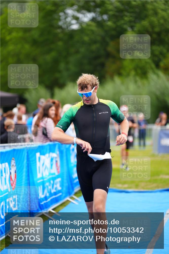 30.08.2026 - Elbe Triathlon Hamburg LAZAROV Photography http://msf.ph/oto/10053342 30.08.2026 10:51:01 Ziel 285, 532, 567 meine-sportfotos.de