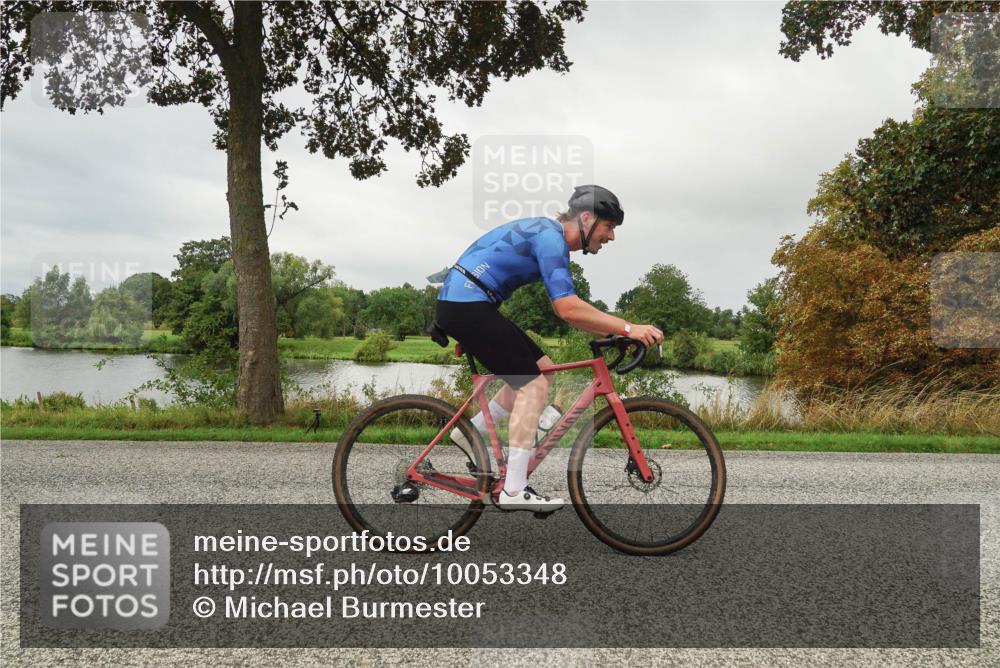 30.08.2026 - Elbe Triathlon Hamburg Michael Burmester http://msf.ph/oto/10053348 30.08.2026 10:29:18 Radfahren 539, 799 meine-sportfotos.de