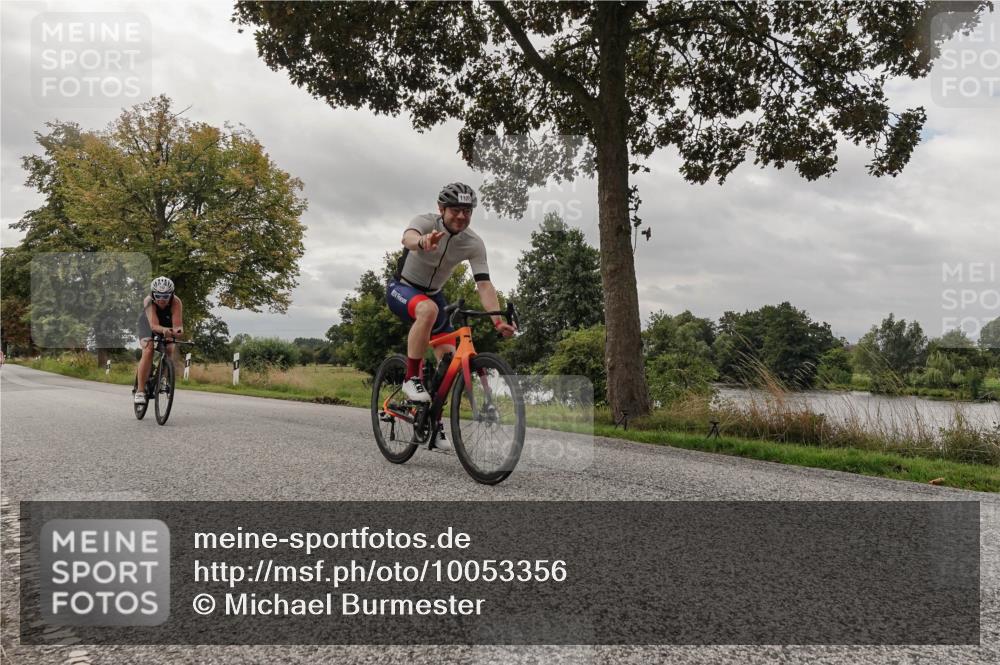 30.08.2026 - Elbe Triathlon Hamburg Michael Burmester http://msf.ph/oto/10053356 30.08.2026 10:47:43 Radfahren 808, 983, 1013, 1027, 1076, 1120, 1207 meine-sportfotos.de