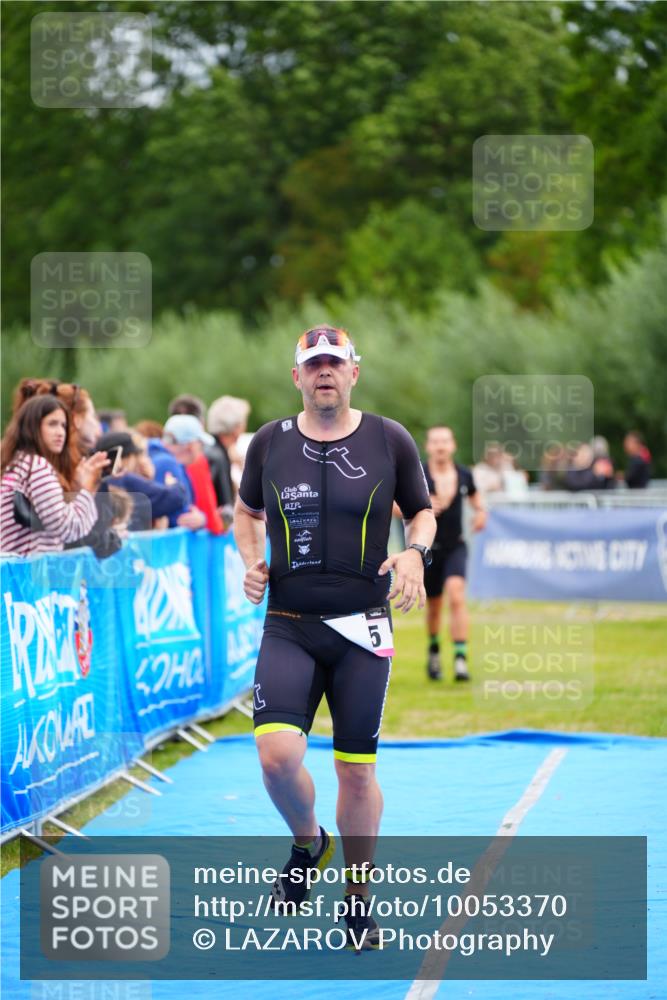 30.08.2026 - Elbe Triathlon Hamburg LAZAROV Photography http://msf.ph/oto/10053370 30.08.2026 10:51:06 Ziel 285, 567 meine-sportfotos.de