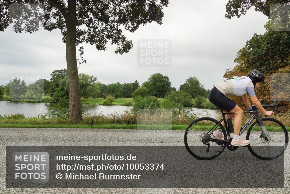 30.08.2026 - Elbe Triathlon Hamburg Michael Burmester http://msf.ph/oto/10053374 30.08.2026 10:29:39 Radfahren 840, 881, 886, 887, 980, 990, 994, 1039, 1066, 1359, 1896 meine-sportfotos.de