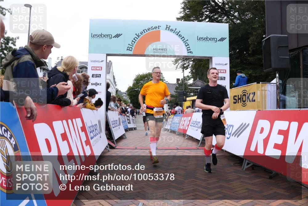 30.08.2026 - Blankeneser Heldenlauf Lena Gebhardt http://msf.ph/oto/10053378 30.08.2026 12:04:13 Ziel 2352, 2501, 2581 meine-sportfotos.de
