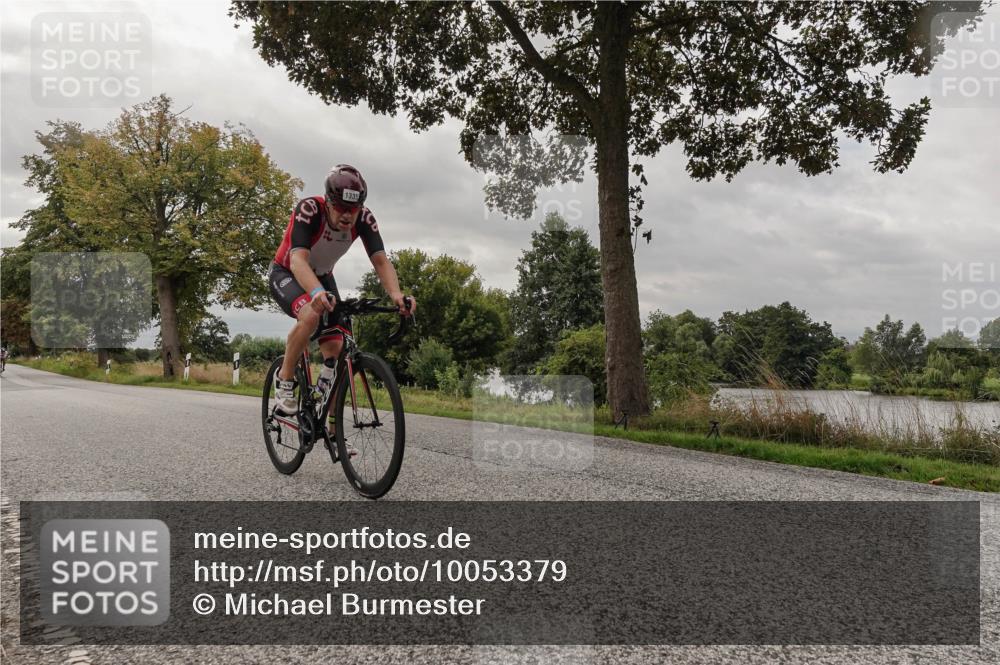 30.08.2026 - Elbe Triathlon Hamburg Michael Burmester http://msf.ph/oto/10053379 30.08.2026 10:47:56 Radfahren 954, 982, 1125, 1195, 1254, 1335 meine-sportfotos.de