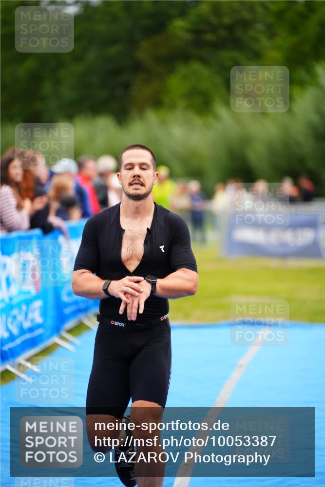 30.08.2026 - Elbe Triathlon Hamburg LAZAROV Photography http://msf.ph/oto/10053387 30.08.2026 10:51:10 Ziel 285, 567, 705 meine-sportfotos.de