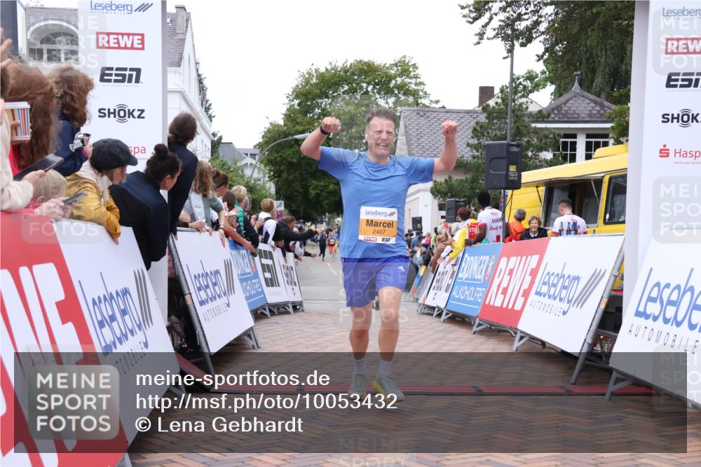 30.08.2026 - Blankeneser Heldenlauf Lena Gebhardt http://msf.ph/oto/10053432 30.08.2026 12:04:18 Ziel 2352, 2467, 2501, 2581 meine-sportfotos.de