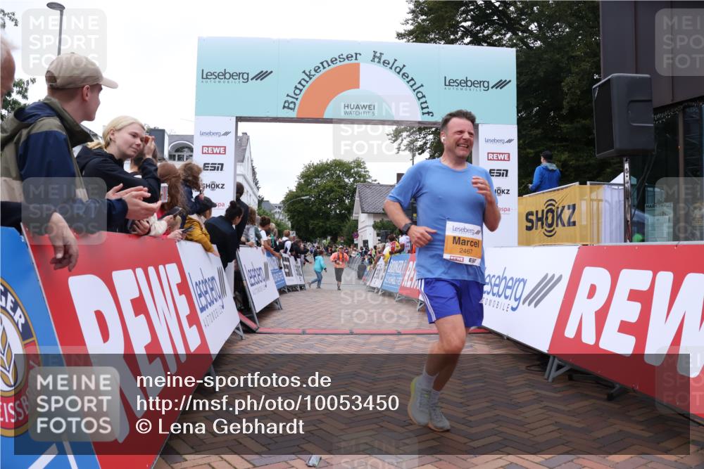 30.08.2026 - Blankeneser Heldenlauf Lena Gebhardt http://msf.ph/oto/10053450 30.08.2026 12:04:19 Ziel 2352, 2467, 2501, 2581 meine-sportfotos.de