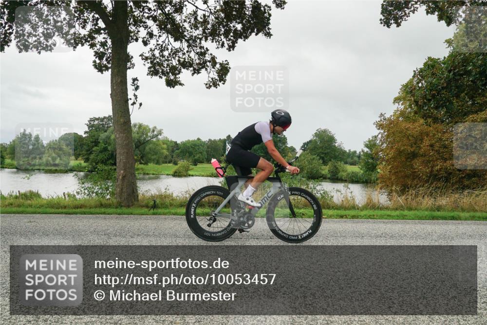 30.08.2026 - Elbe Triathlon Hamburg Michael Burmester http://msf.ph/oto/10053457 30.08.2026 10:30:55 Radfahren 1004, 1063 meine-sportfotos.de