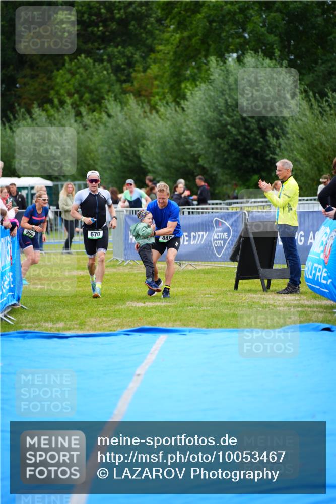 30.08.2026 - Elbe Triathlon Hamburg LAZAROV Photography http://msf.ph/oto/10053467 30.08.2026 10:51:27 Ziel 446, 670 meine-sportfotos.de