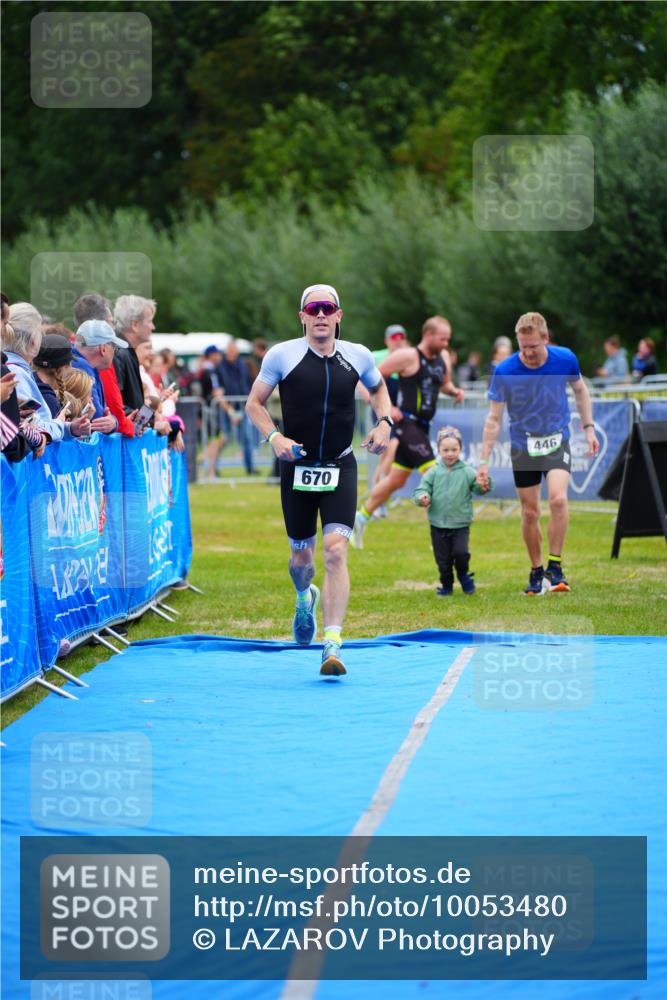30.08.2026 - Elbe Triathlon Hamburg LAZAROV Photography http://msf.ph/oto/10053480 30.08.2026 10:51:30 Ziel 446, 670 meine-sportfotos.de