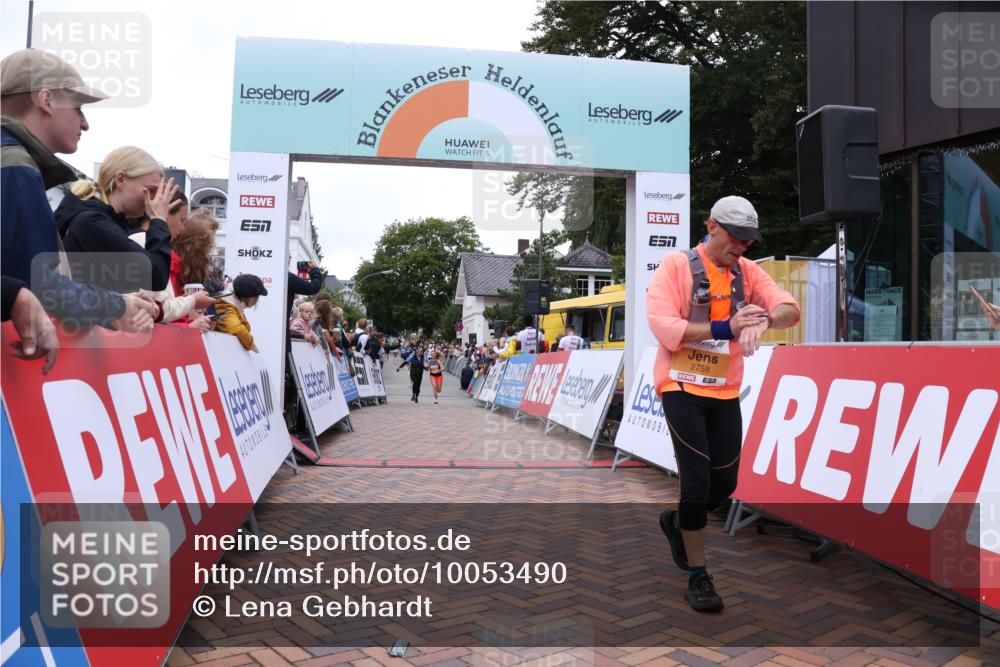 30.08.2026 - Blankeneser Heldenlauf Lena Gebhardt http://msf.ph/oto/10053490 30.08.2026 12:04:26 Ziel 2467, 2758 meine-sportfotos.de