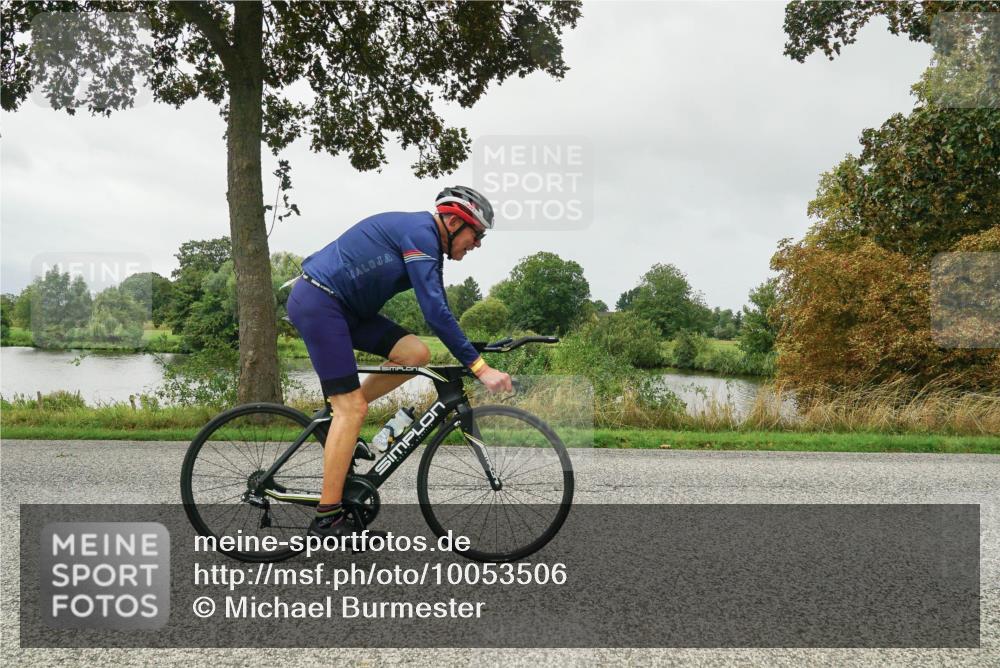30.08.2026 - Elbe Triathlon Hamburg Michael Burmester http://msf.ph/oto/10053506 30.08.2026 10:31:41 Radfahren 710, 788, 934, 954, 957, 1013, 1057, 1058, 1111 meine-sportfotos.de