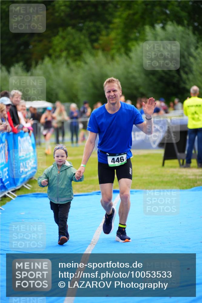 30.08.2026 - Elbe Triathlon Hamburg LAZAROV Photography http://msf.ph/oto/10053533 30.08.2026 10:51:35 Ziel 392, 446, 670 meine-sportfotos.de