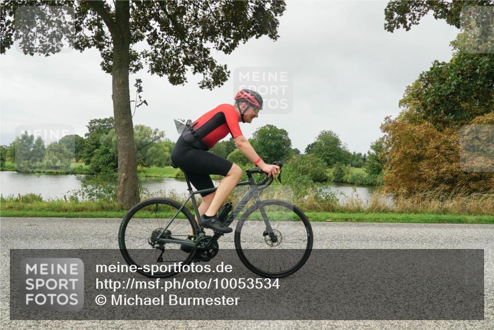 30.08.2026 - Elbe Triathlon Hamburg Michael Burmester http://msf.ph/oto/10053534 30.08.2026 10:32:10 Radfahren 874, 919, 932, 958, 1027, 1080, 1102 meine-sportfotos.de