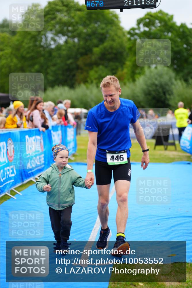 30.08.2026 - Elbe Triathlon Hamburg LAZAROV Photography http://msf.ph/oto/10053552 30.08.2026 10:51:38 Ziel 392, 446 meine-sportfotos.de