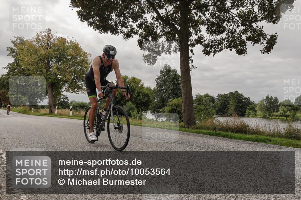 30.08.2026 - Elbe Triathlon Hamburg Michael Burmester http://msf.ph/oto/10053564 30.08.2026 10:50:23 Radfahren 803, 833, 897, 1204, 1346, 1621 meine-sportfotos.de