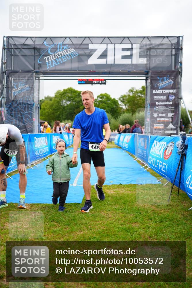 30.08.2026 - Elbe Triathlon Hamburg LAZAROV Photography http://msf.ph/oto/10053572 30.08.2026 10:51:39 Ziel 392, 446 meine-sportfotos.de