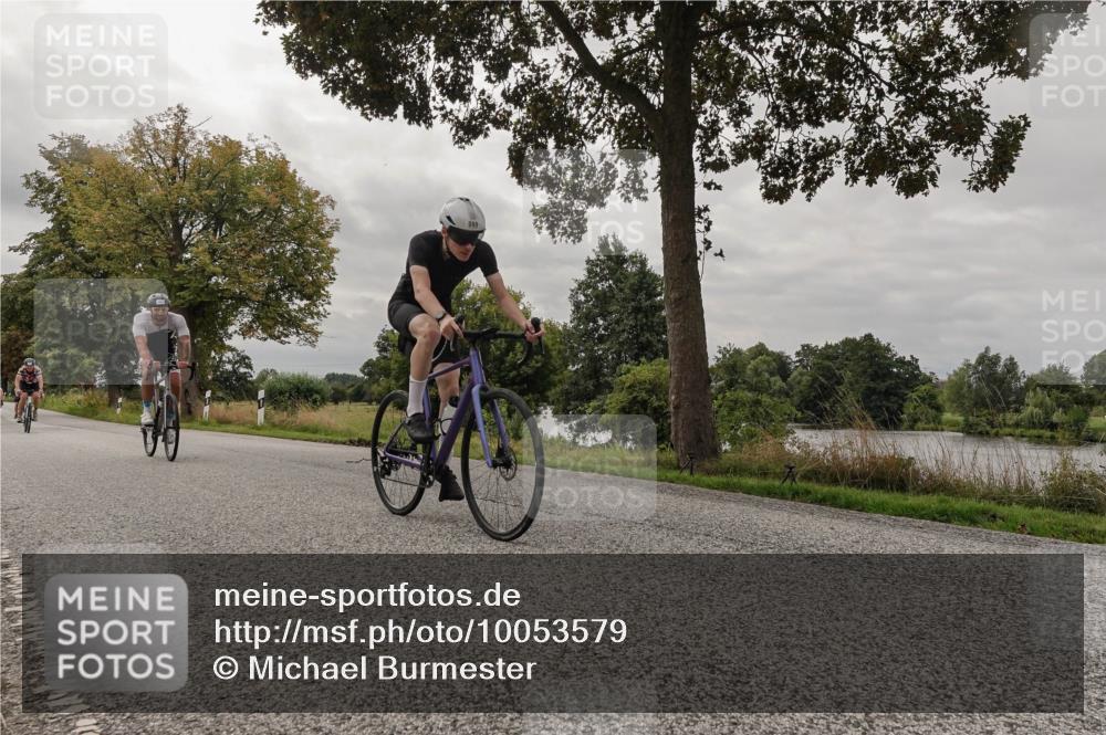 30.08.2026 - Elbe Triathlon Hamburg Michael Burmester http://msf.ph/oto/10053579 30.08.2026 10:50:34 Radfahren 999, 1044, 1069, 1255, 1266, 1269, 1319 meine-sportfotos.de