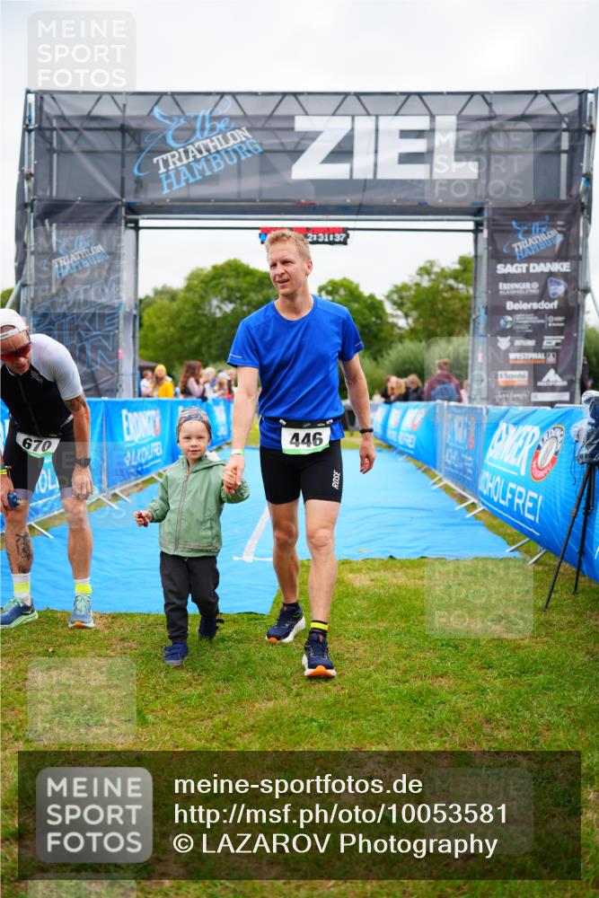 30.08.2026 - Elbe Triathlon Hamburg LAZAROV Photography http://msf.ph/oto/10053581 30.08.2026 10:51:40 Ziel 392 meine-sportfotos.de