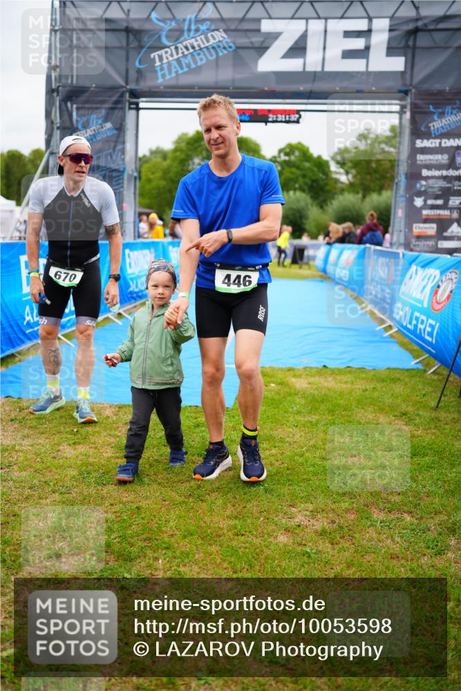 30.08.2026 - Elbe Triathlon Hamburg LAZAROV Photography http://msf.ph/oto/10053598 30.08.2026 10:51:40 Ziel 392 meine-sportfotos.de