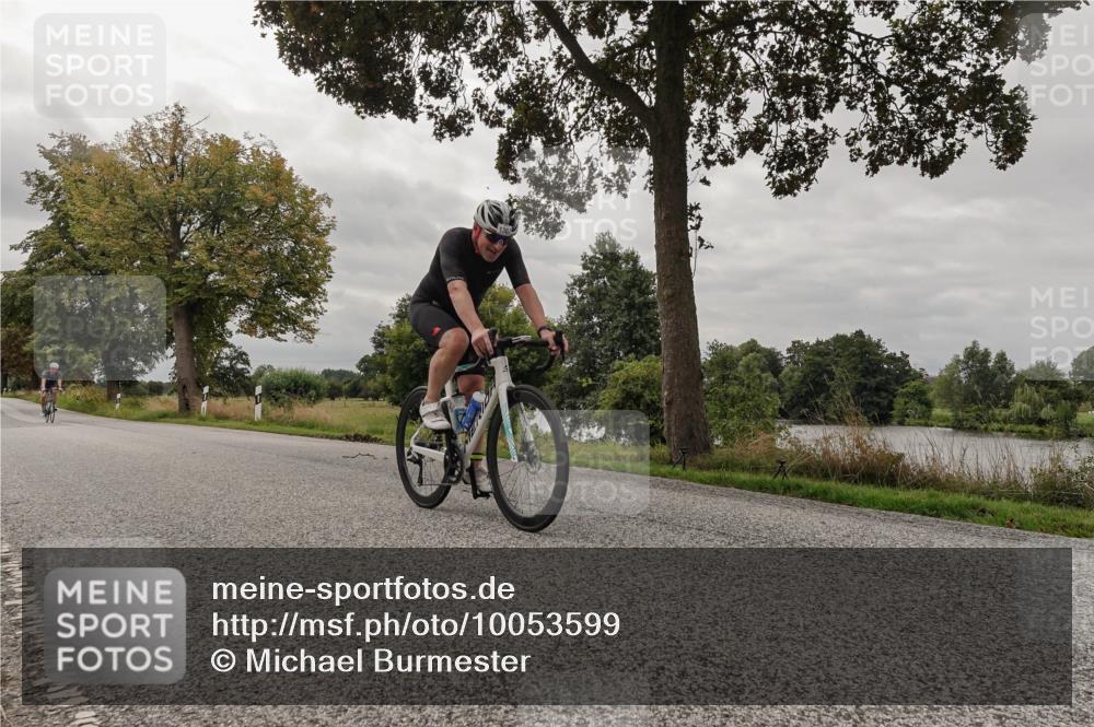 30.08.2026 - Elbe Triathlon Hamburg Michael Burmester http://msf.ph/oto/10053599 30.08.2026 10:50:44 Radfahren 1121, 1307 meine-sportfotos.de