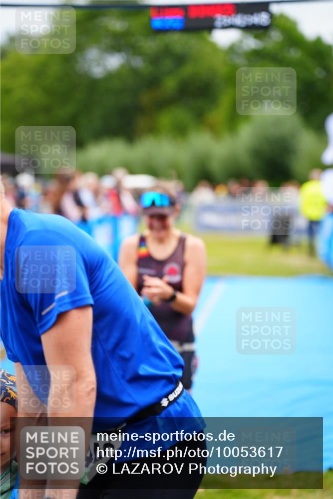 30.08.2026 - Elbe Triathlon Hamburg LAZAROV Photography http://msf.ph/oto/10053617 30.08.2026 10:51:46 Ziel 392 meine-sportfotos.de
