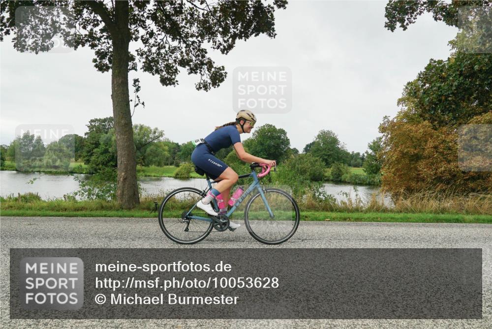 30.08.2026 - Elbe Triathlon Hamburg Michael Burmester http://msf.ph/oto/10053628 30.08.2026 10:33:47 Radfahren 866, 962, 1069, 1121 meine-sportfotos.de