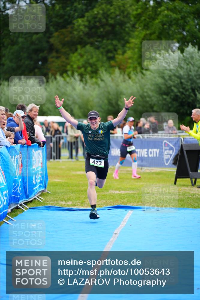 30.08.2026 - Elbe Triathlon Hamburg LAZAROV Photography http://msf.ph/oto/10053643 30.08.2026 10:51:54 Ziel 423, 452, 536 meine-sportfotos.de