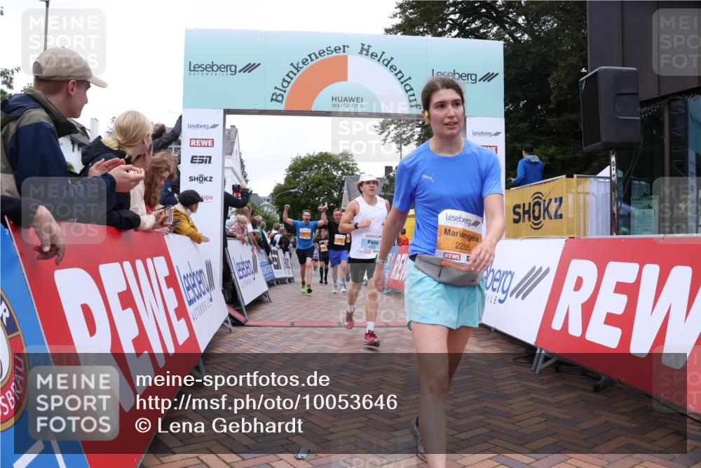 30.08.2026 - Blankeneser Heldenlauf Lena Gebhardt http://msf.ph/oto/10053646 30.08.2026 12:04:36 Ziel 2196, 2285, 2683, 2766, 2811, 2829, 4125 meine-sportfotos.de