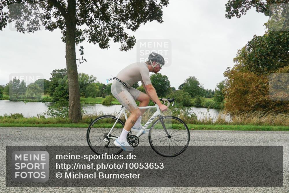 30.08.2026 - Elbe Triathlon Hamburg Michael Burmester http://msf.ph/oto/10053653 30.08.2026 10:34:31 Radfahren 810, 947, 948, 988, 1009, 1015, 1022, 1025, 1071 meine-sportfotos.de