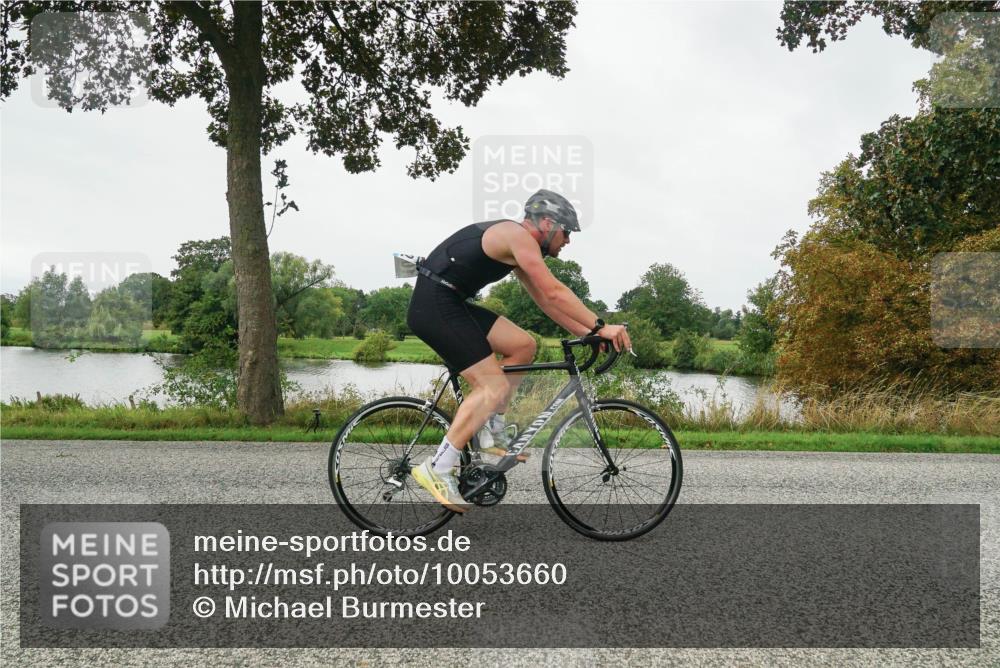 30.08.2026 - Elbe Triathlon Hamburg Michael Burmester http://msf.ph/oto/10053660 30.08.2026 10:34:33 Radfahren 947, 948, 988, 999, 1009, 1015, 1022, 1025, 1048, 1071 meine-sportfotos.de