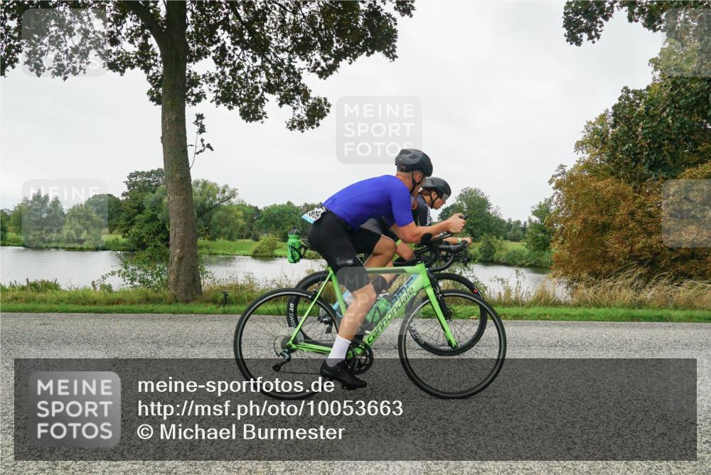 30.08.2026 - Elbe Triathlon Hamburg Michael Burmester http://msf.ph/oto/10053663 30.08.2026 10:34:33 Radfahren 947, 948, 988, 999, 1009, 1015, 1022, 1025, 1048, 1071 meine-sportfotos.de