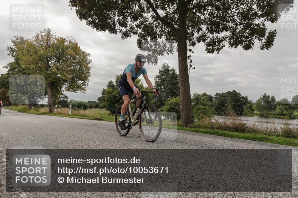 30.08.2026 - Elbe Triathlon Hamburg Michael Burmester http://msf.ph/oto/10053671 30.08.2026 10:51:48 Radfahren 901, 1022, 1033, 1103, 1171, 1264, 1354 meine-sportfotos.de